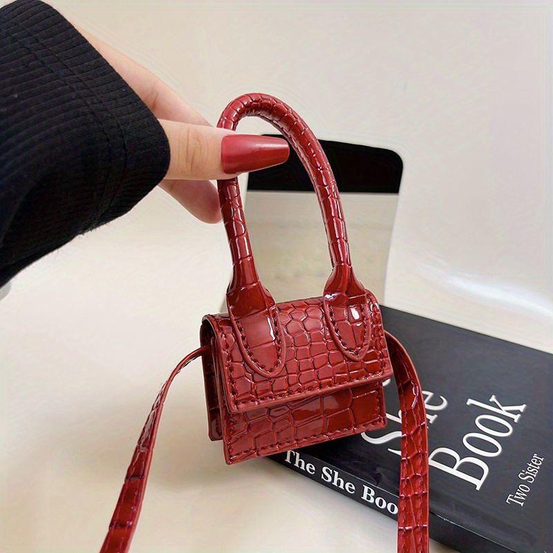 Small Dome Bag Red Crocodile Print Zipper Cute For Vacation Trip Daily