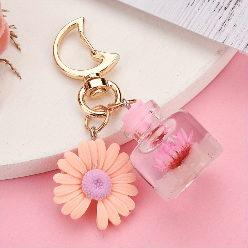 daisy jar keychain (pink and yellow)