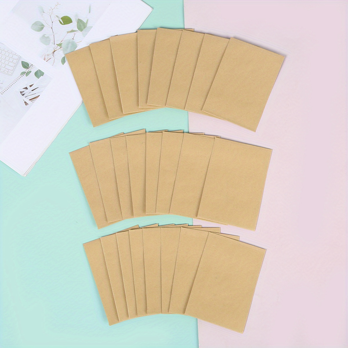 Enveloppes artisanales Kaki avec impression blanche des adresses