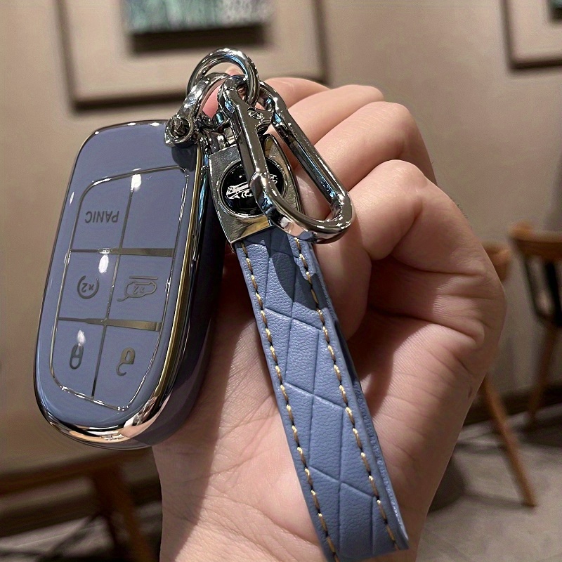 Dragonne Key Holder Pink LV in 2023  Car keychain ideas, Key holder, Lv  key pouch