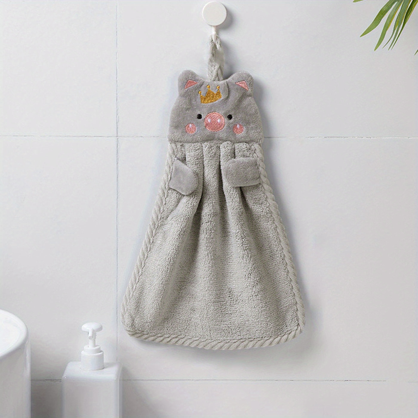 1pc Cute Pig Shaped Hanging Hand Towel, Grey