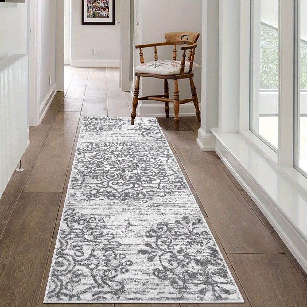 Vintage Vinyl Rugs for our Painted Mudroom Floor • Megan Alexandra Home