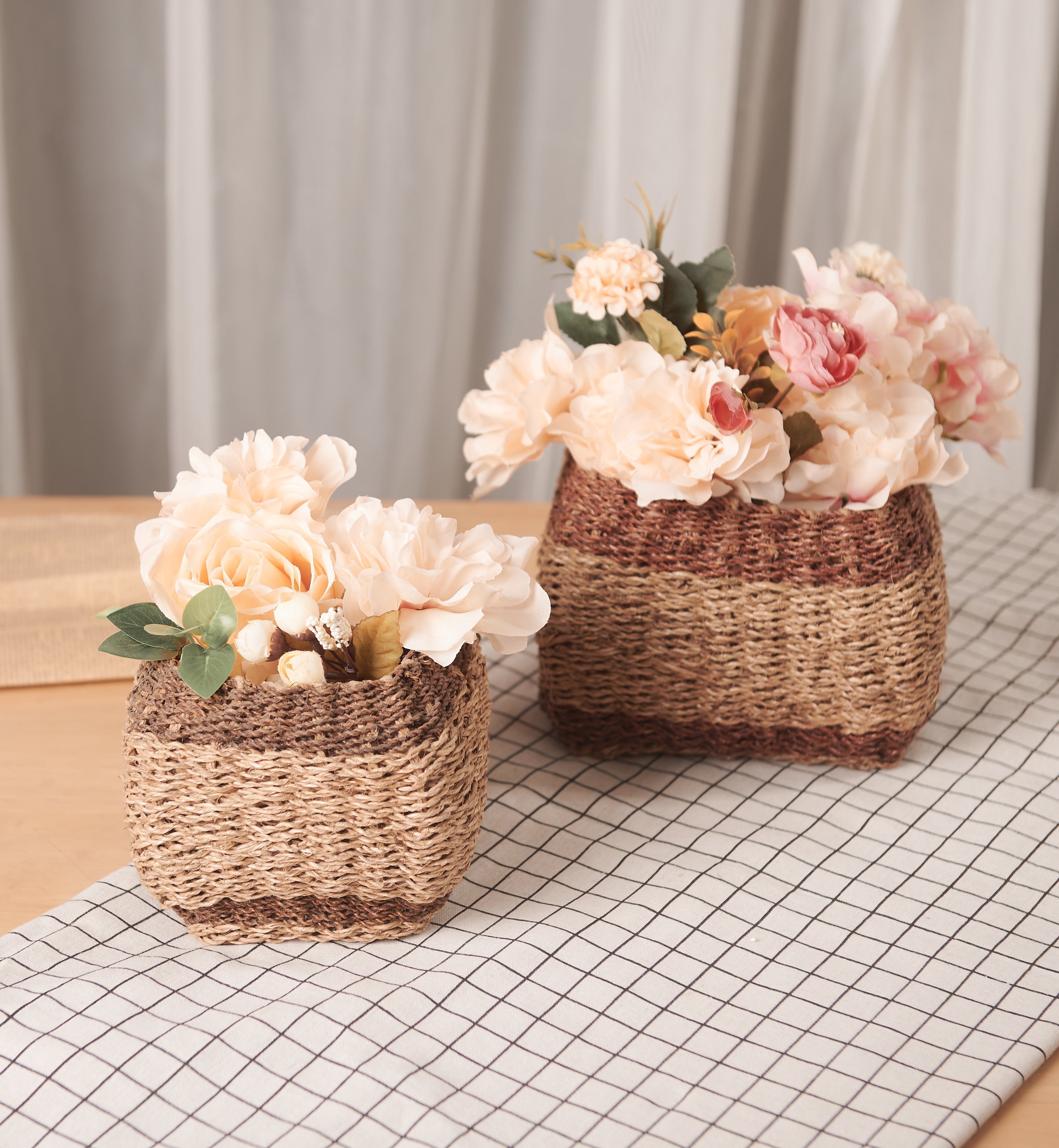Handmade Woven Flower Basket Antique Storage Basket Desktop Flower Pot