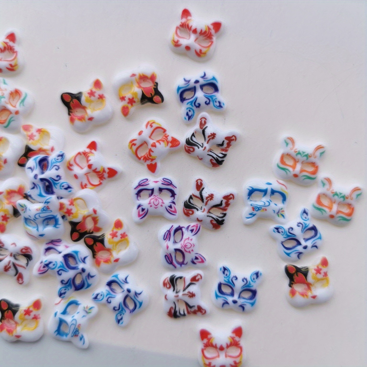TEMU 50pcs 10mm Resin Cute Mini Cartoon Cat Mask Flat Back Finger Nail Patches Jewelry Crafts Decorate Home Cups Fridge Magnets Phone Jewelry