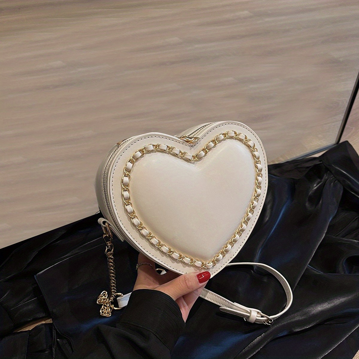 Heart Shaped Crossbody Bag | Halloween Found