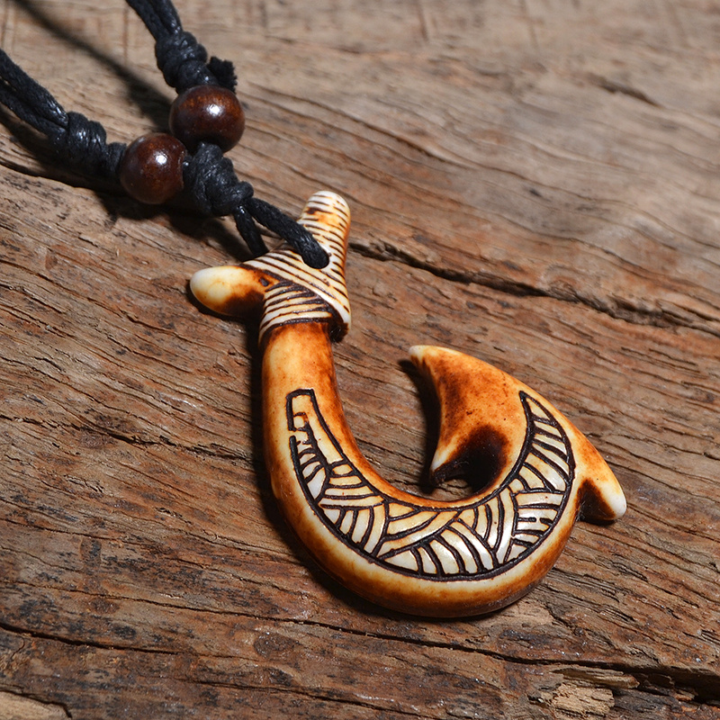 1pc Maori Bone Imitation Necklace Fish Hook Pendant Necklace For Men Women