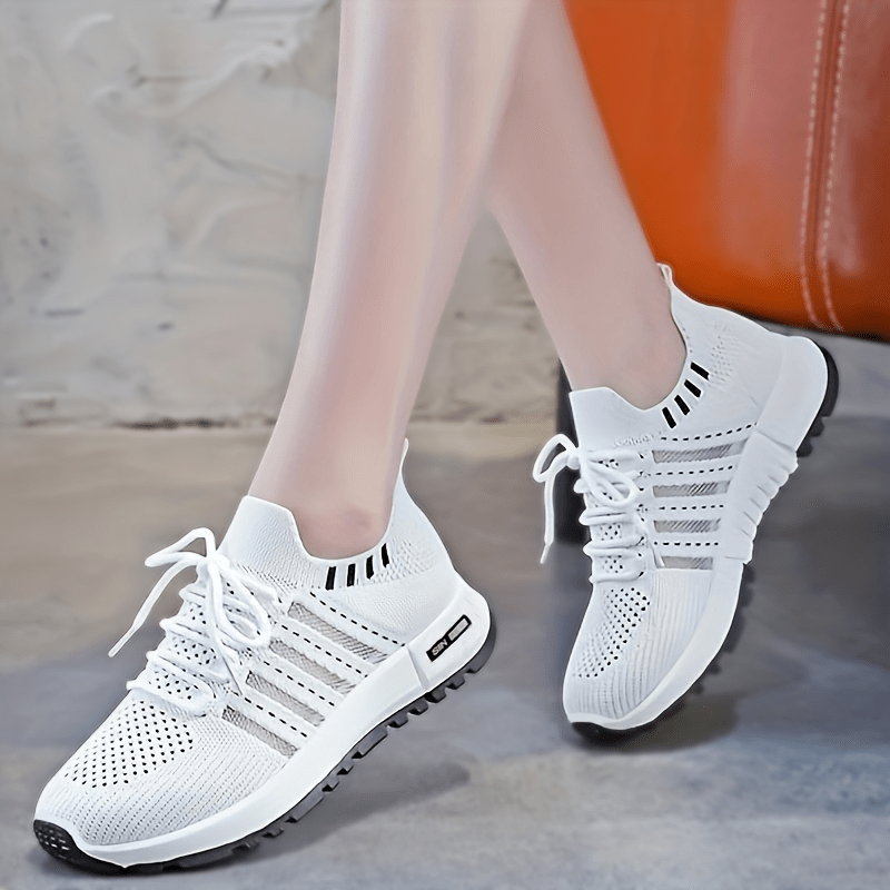 Deportivas Blancas Mujer Vestir Zapatos cómodos de suela blanda de viaje  con cordones para mujer de ocio, zapatos de malla para exteriores, zapatos  transpirables deportivos de Botines (White, 37) : : Moda