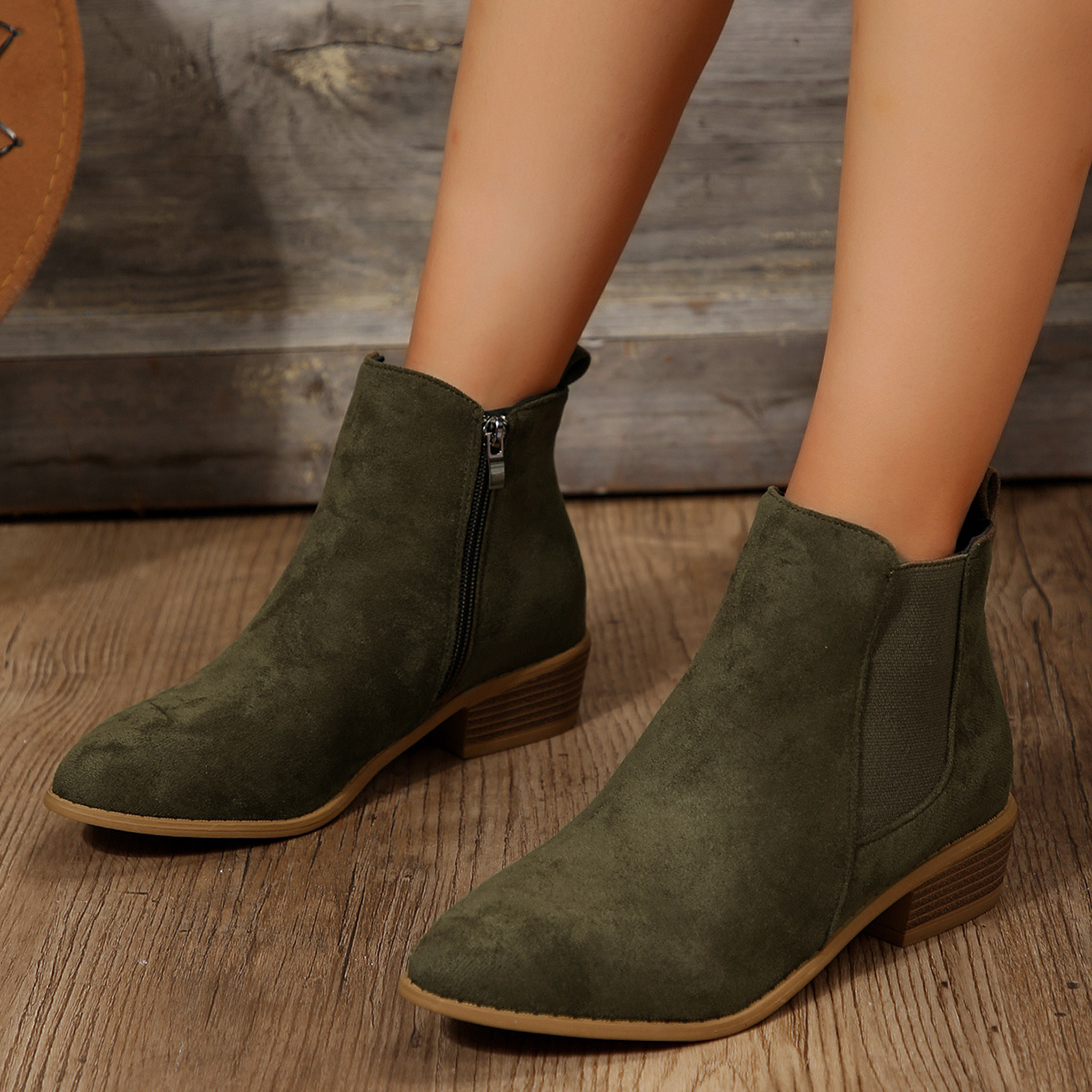 Green suede clearance chelsea boots womens