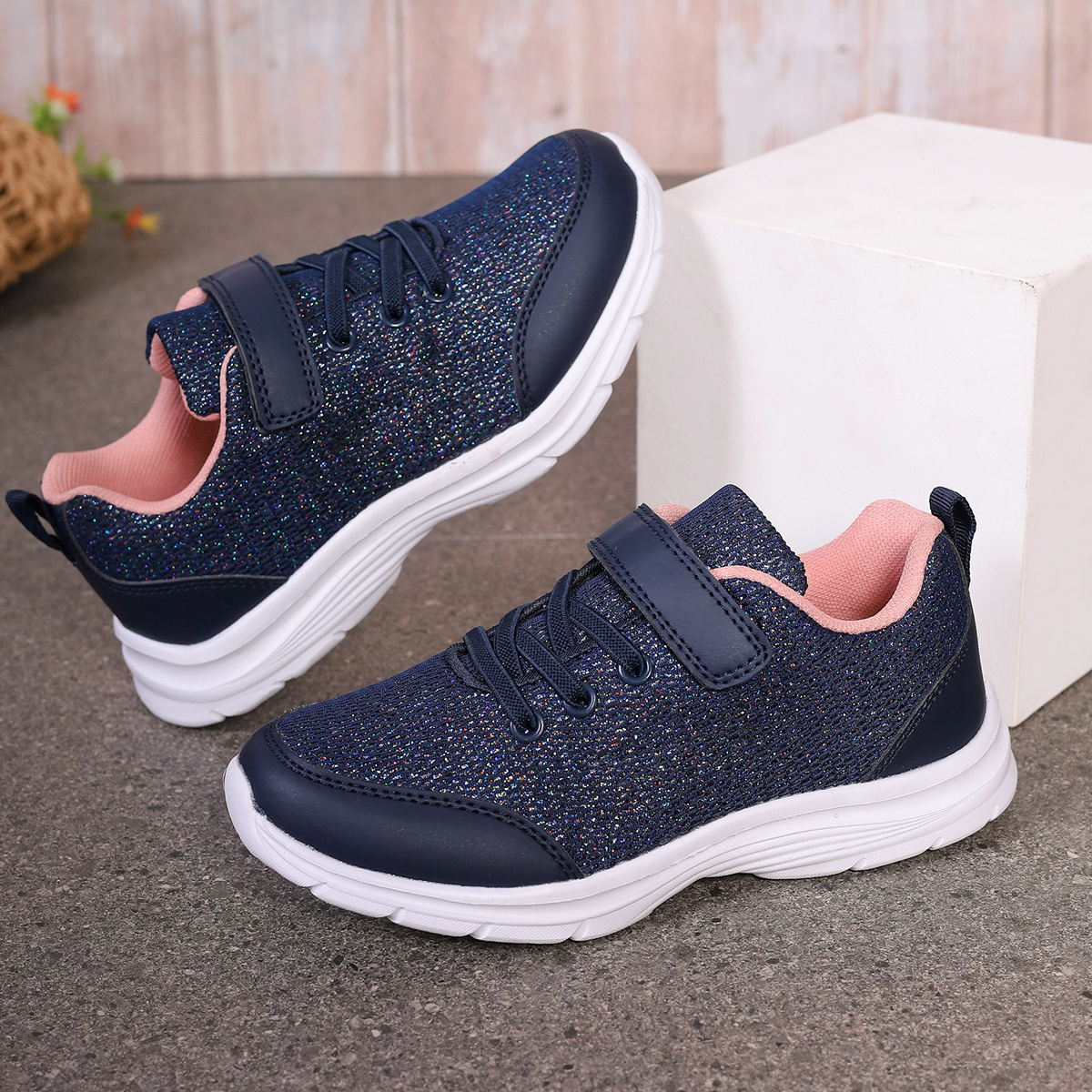 Kids' & Low-top Sneakers With Sparkling Upper, Lightweight Sole & Tape Closure - Shiny Casual Suitable For, , Casual Attire