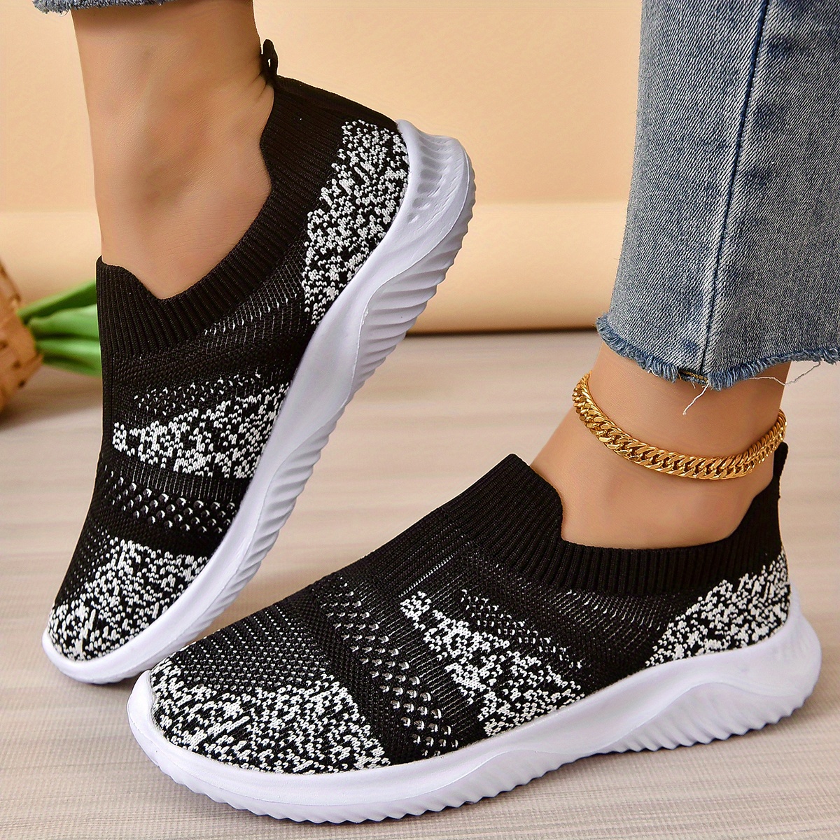 CEHVOM Fashion Women Shoe Soft-soled Comfortable Flying Woven
