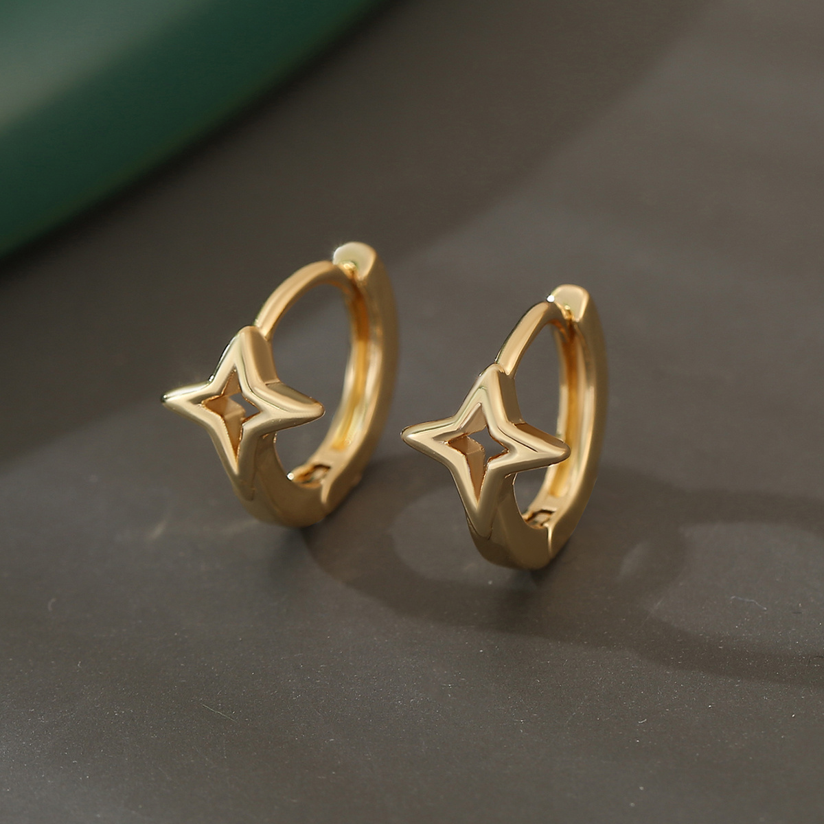 1 Pair Of Fashionable Minimalist Round Stud Earrings, Vintage Date Gift