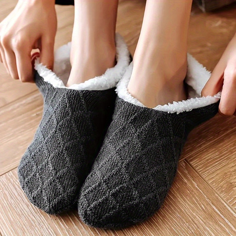 Women's Warm Solid Color Floor Socks Non-slip Plush Coral Fleece Socks Socks