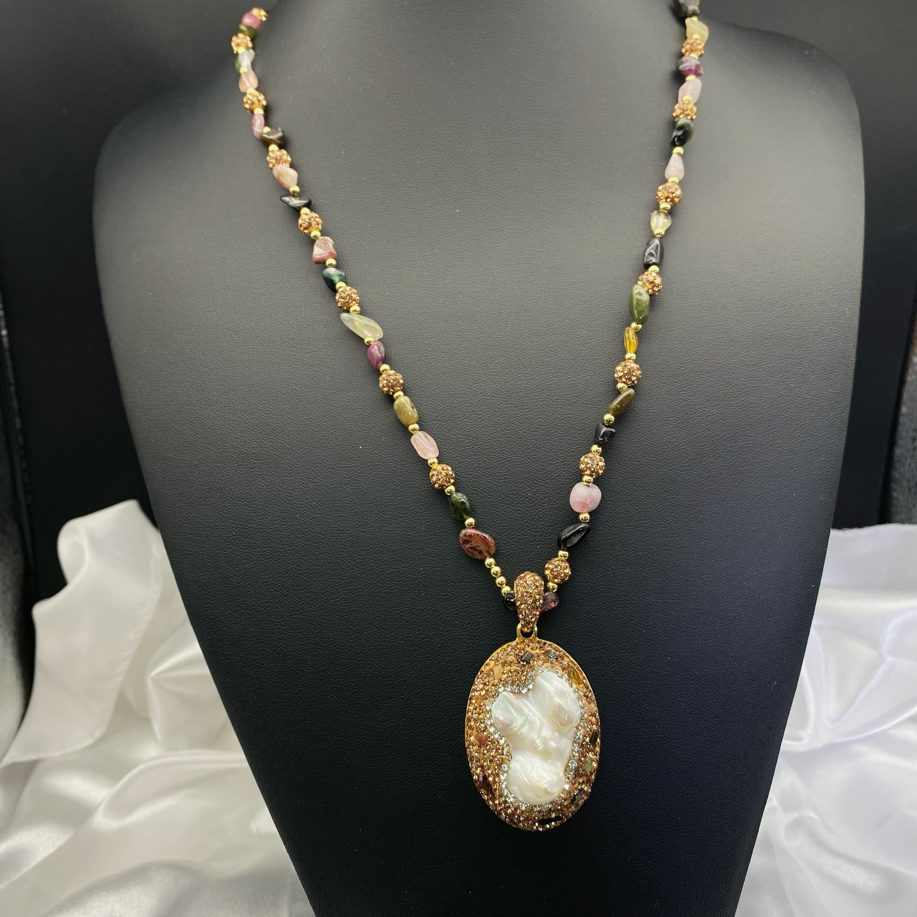

1pc Handmade Inlaid Bixi Pearl Pendant Necklace, Natural Baroque Pearl Necklace, Luxurious Pearl Necklace