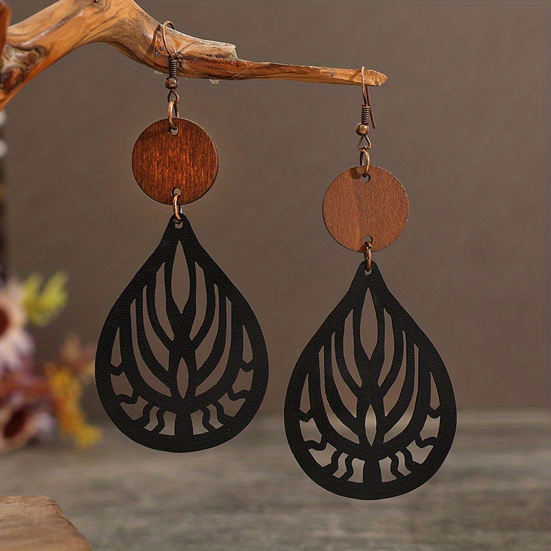 Hollow Teardrop Shape Carved Pattern Dangle Earrings Retro Bohemian Style Pu Leather Jewelry Trendy Female Gift