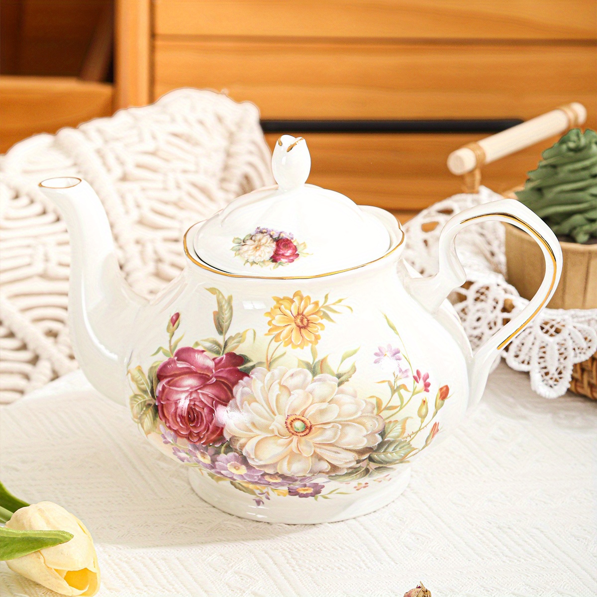 Jomop European Style Ceramic Flower Teapot Coffee Pot Water Pot Porcelain  Gift Large 5.5 Cups (1, Rose)