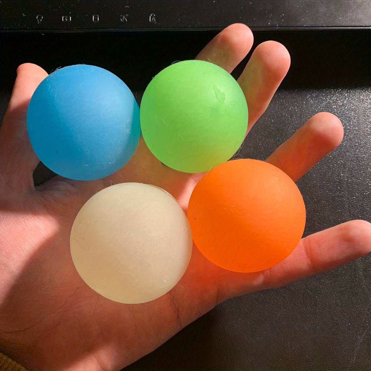 24 Pièces Balles en Mousse Souple Assortiment de Balles de Jeu Mini Balles  en Éponge Balle de Jeu Légère en Éponge pour Artisanat Fête d'Anniversaire