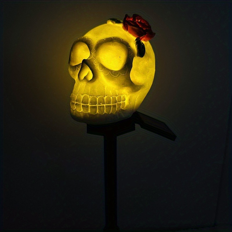halloween ghost skull head lawn lamp solar lights for outdoor pathway garden yard lawn decor details 5
