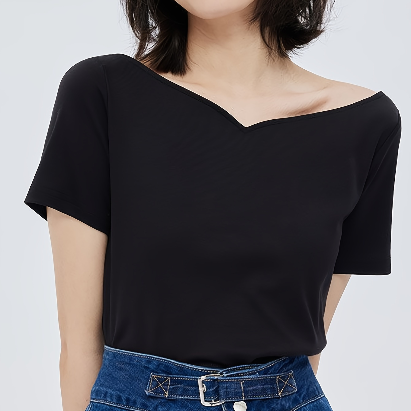 

Women's Casual Off-shoulder Solid Color Tee, Short Sleeve T-shirt, Casual Style, For Everyday Wear