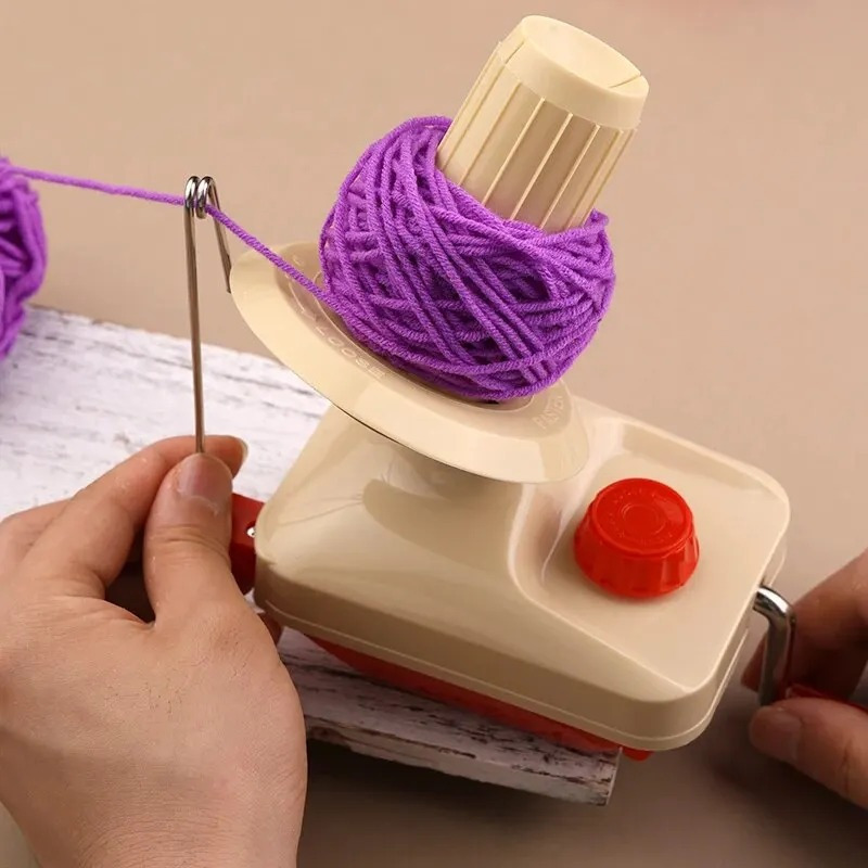 

Portable Manual Yarn - Quiet, Easy-to-use For Diy Crafts & Knitting Projects, No Batteries Required, Red