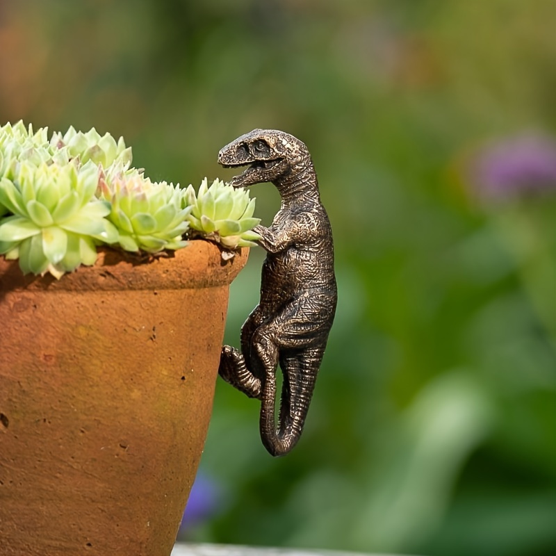 

Vintage Resin Dinosaur Hanging Statue For Outdoor Garden, Wall Mount Animal Decoration For Halloween, Theme: Animals, Recommended Uses: Wall Hanging, No Battery Required