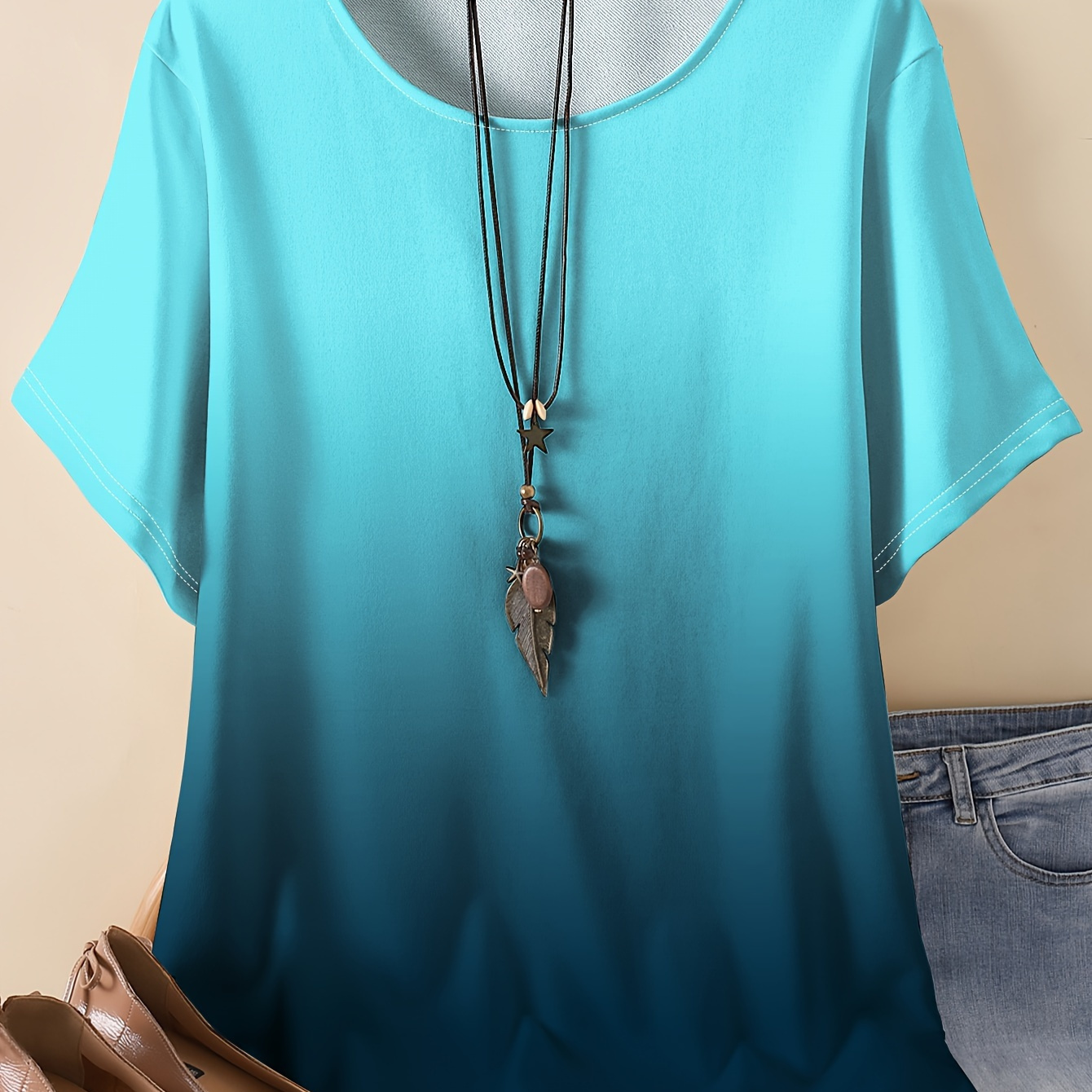 

Plus Size Ombre Print T-shirt, Casual Crew Neck Short Sleeve T-shirt, Women's Plus Size clothing