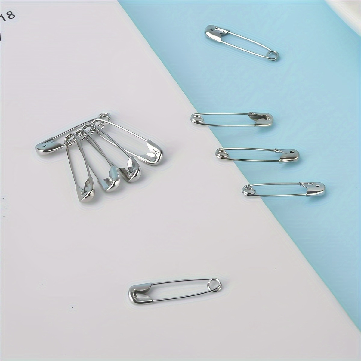 

260 Pieces Safety Pins, 4 Assorted Sizes Of Durable, Silver Small And Large Safety Pins Bulk, Rust-resistant Nickel Plated Steel, Sharp Edge For Clothes, Sewing, Arts & Craft