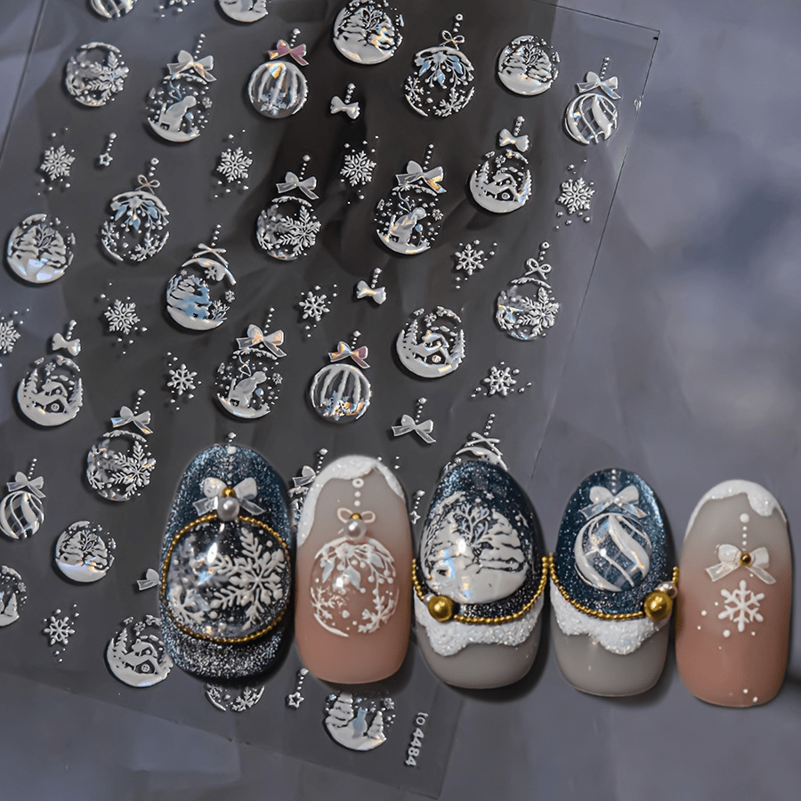 

1pc Golden & Silver Aurora Nail Art Stickers, White Snowball Pattern, Cartoon Style, Self-adhesive, Reusable, Glitter Accents, No Fragrance, For Hand & Toe Nail Art Decor