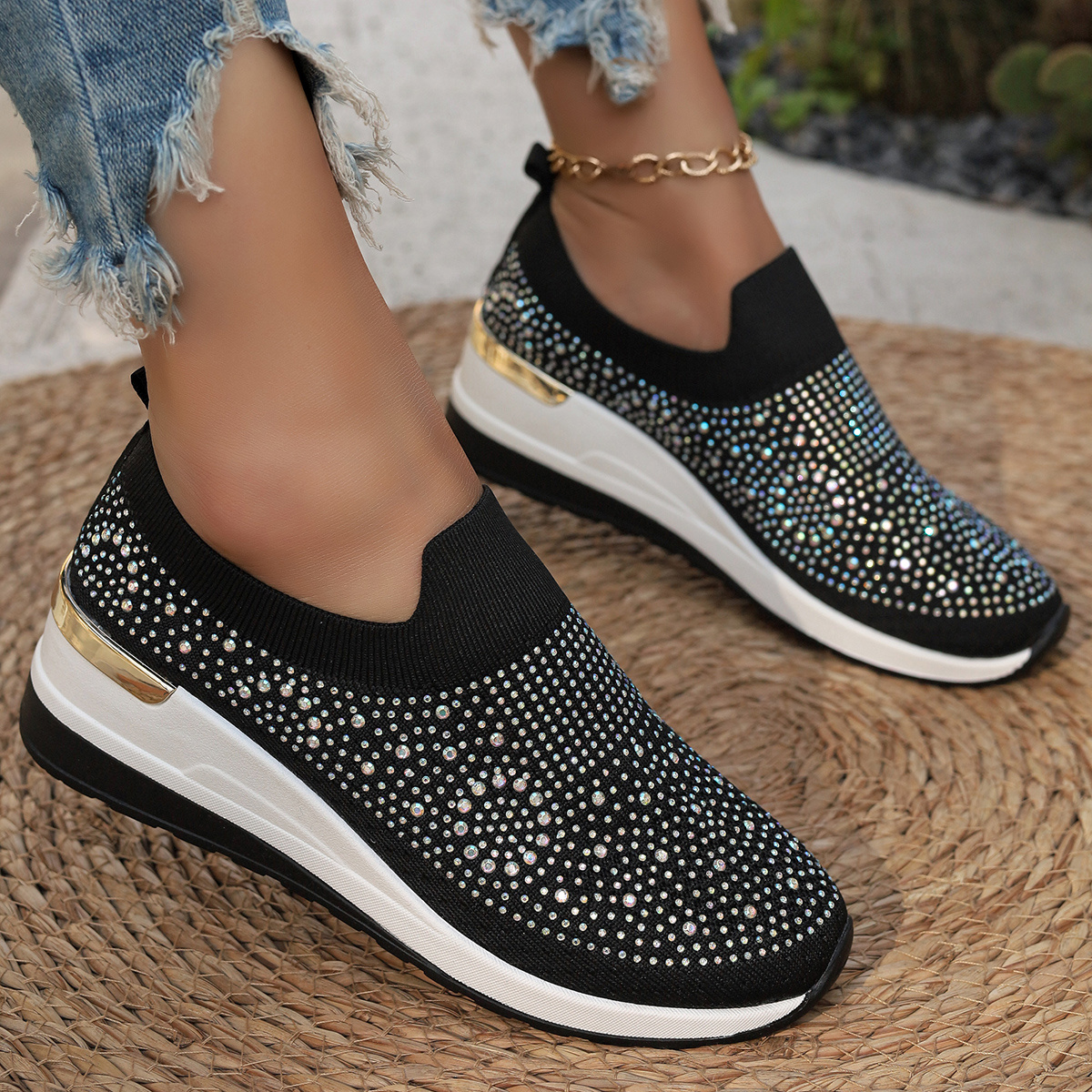 Sepatu Best Casual Slip On Shoes Low Cut Injection Sneaker Sepatu