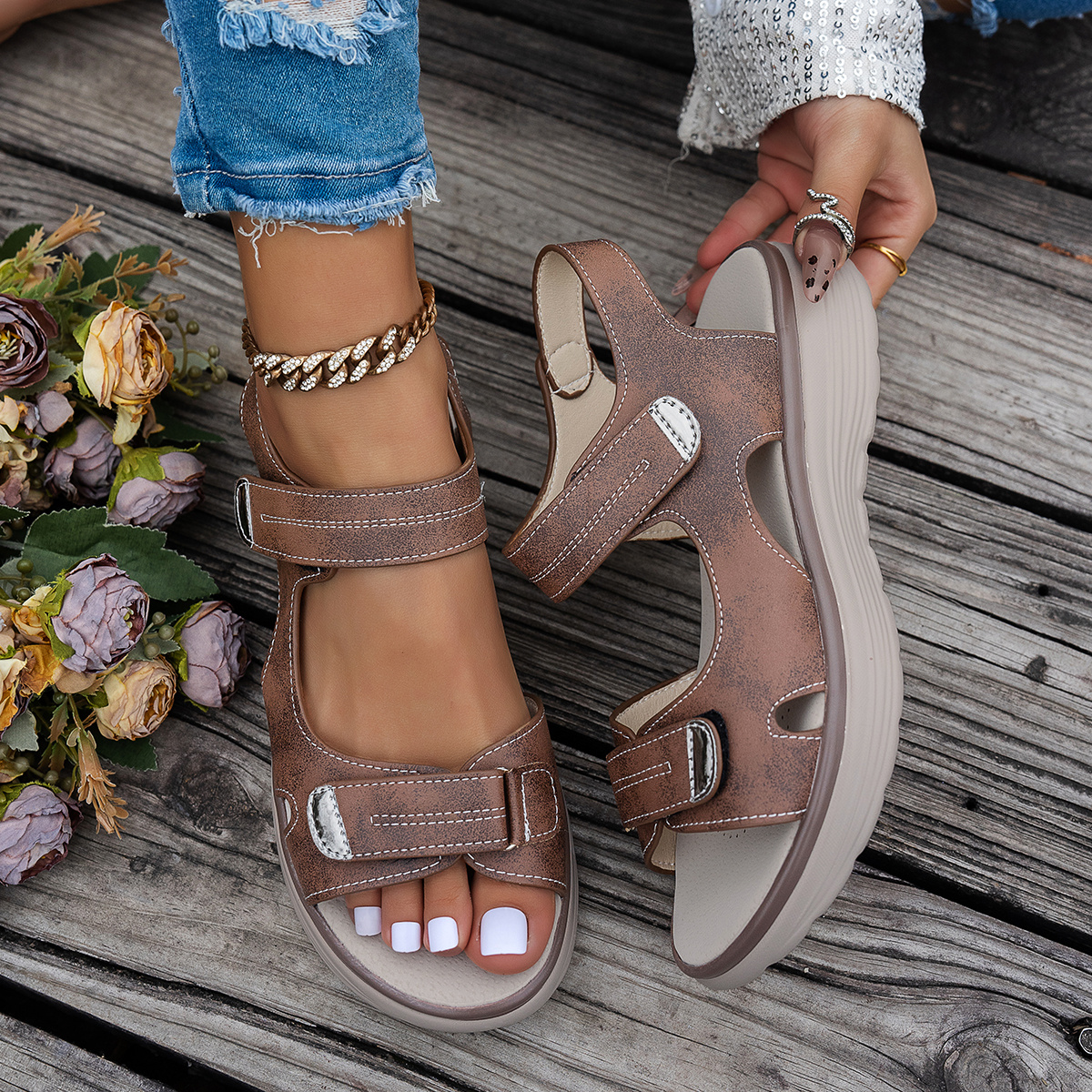Women's Casual Chunky Heel Sandals - Solid Color, All-Season, Hook-and-Loop Fastener Closure, Round Toe, Faux Cover