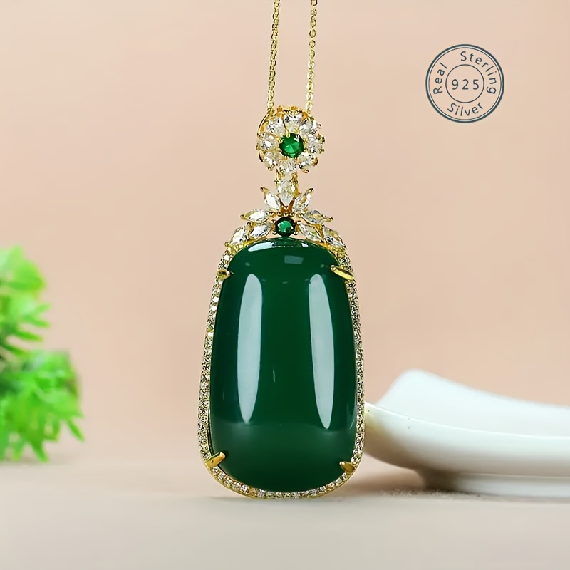 

1pc Exquisite Natural Jade Pendant Necklace - 18k Gold Plated, Mosaic Synthetic Zirconia Accents, Ethnic Style Clavicle Chain, Complimentary Boutique Gift Box, Elegant Women With A Touch