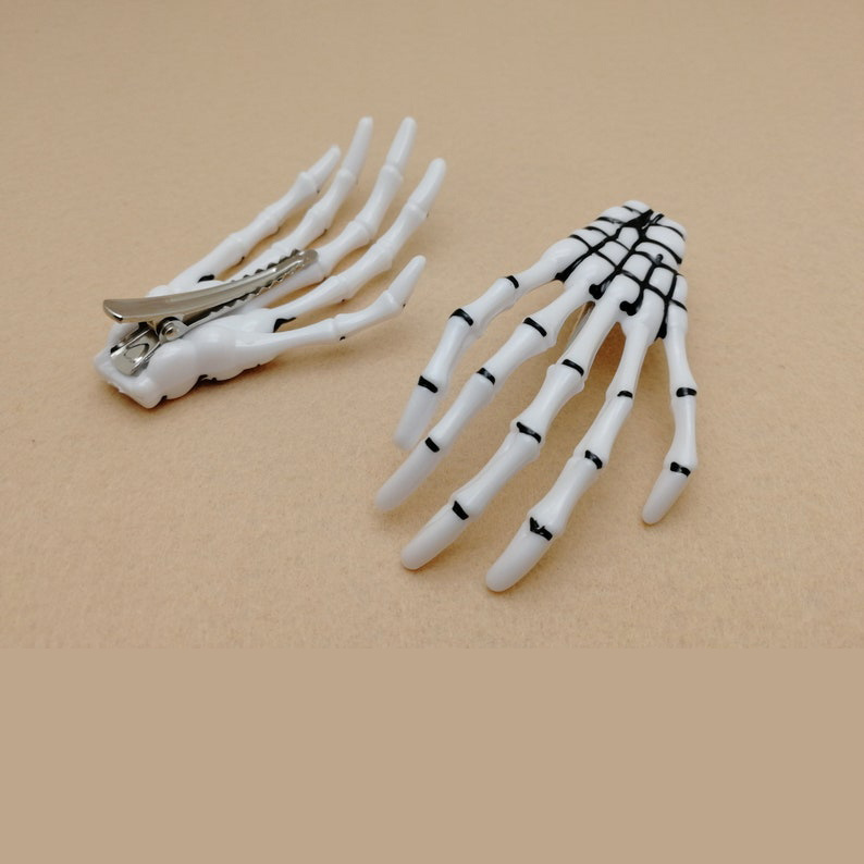 Gothic Haarspange – Schwarze Skelett-Hand Mit Totenkopf, Perfekt Für Halloween, Partys & Alternative Style