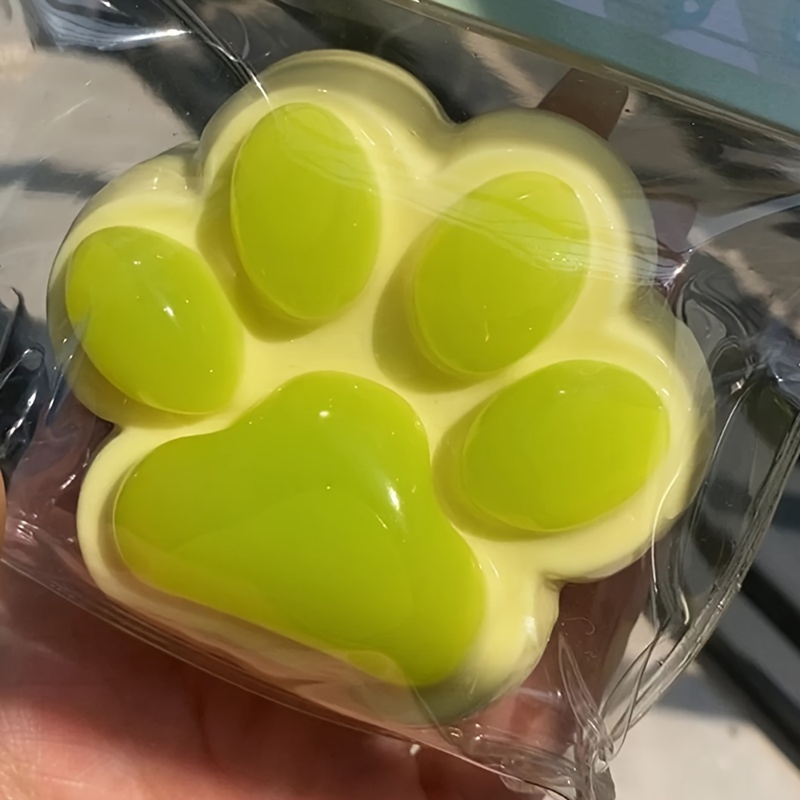 Silicone Cat Claw Toy, Grape Texture, Slow Rebound, Durable, Stress Relief Pet Play, Suitable for Adults, Perfect for Halloween/Christmas Gifts, Available in Green, Purple, Orange