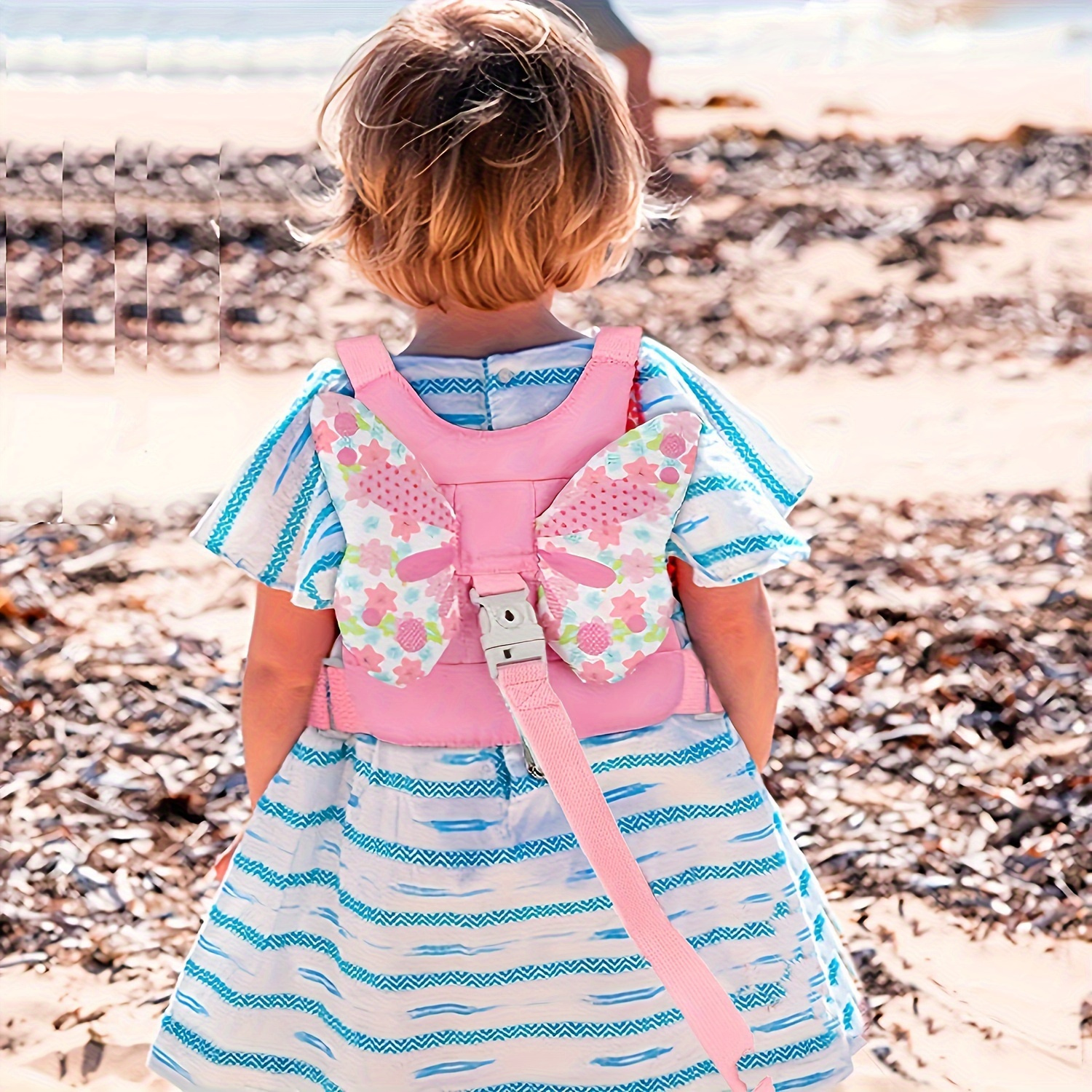 

Girl With Butterfly Wings Uses Safety Harness And Leash Set Anti Lost Christmas, Halloween, Thanksgiving Day Gift