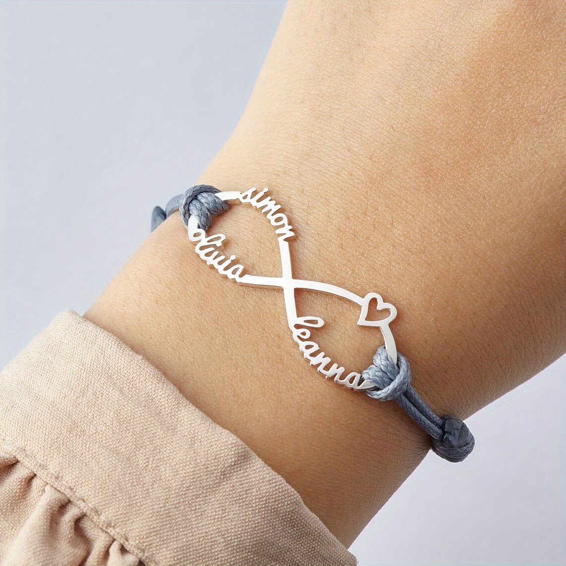 Personalized Mom Infinity Rope Bracelet with 1-4 Names