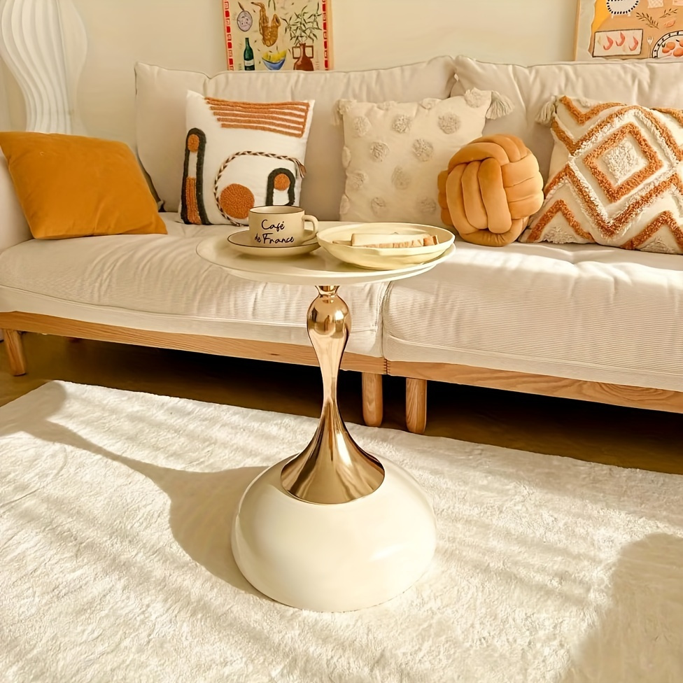 

Elegant Golden Metal Side Table With Storage - Lightweight, No Power Needed, Ideal For Living Room & Patio Decor