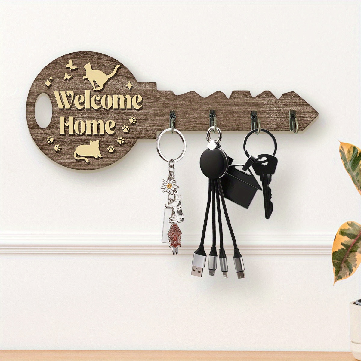 

Art Deco Wooden Key Holder - Welcome Home Key Hook With Cat Pattern - Decorative Wall Mounted For Bedroom, Christmas & New Year Home Decor, No Battery Required