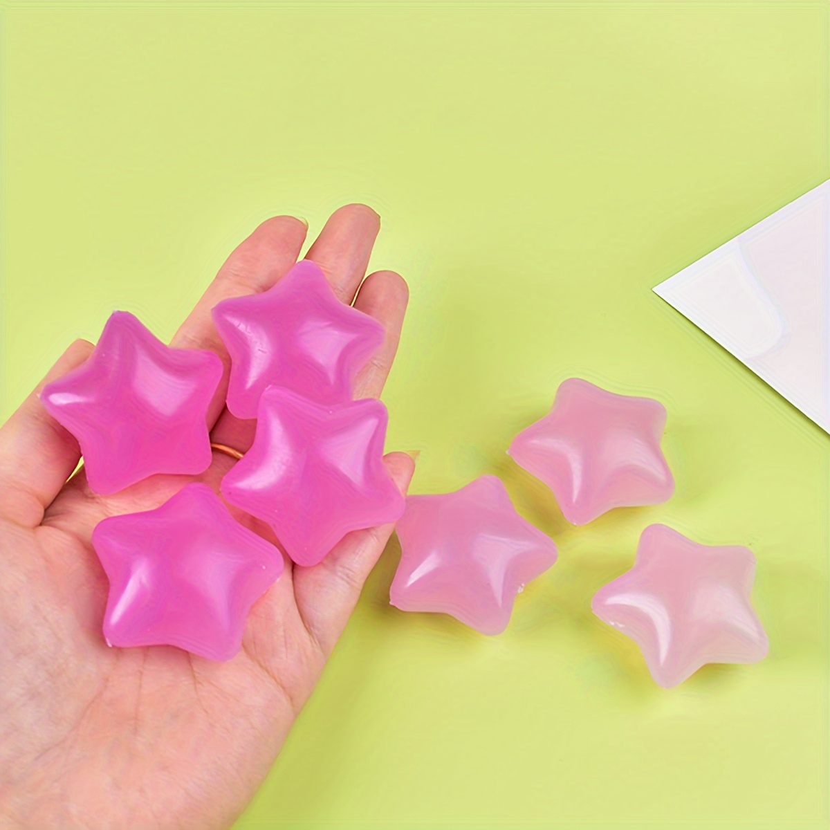 Color-Changing Star Relax Toy - Squeeze & Slow Rebound, Perfect Novelty Gift for Teens & Adults, Ideal for Holiday Parties
