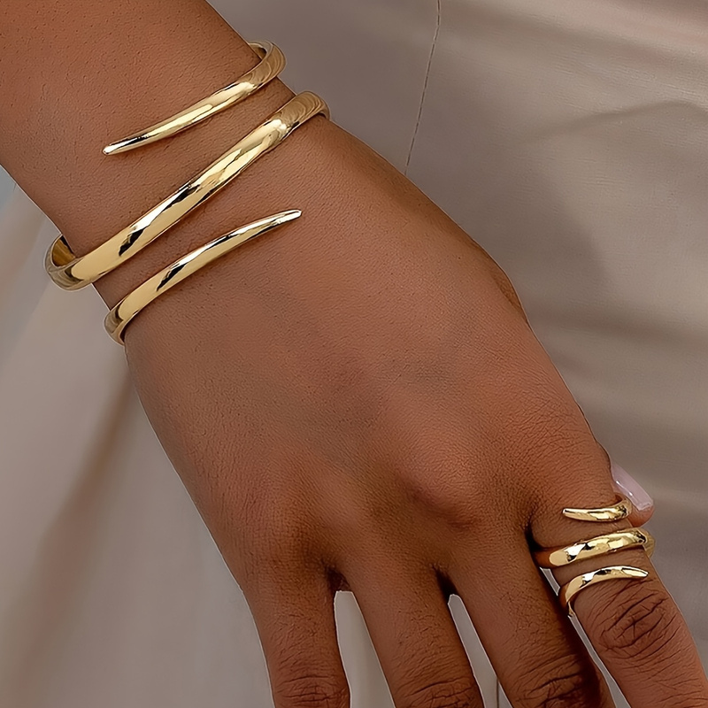 2pcs Minimalist Geometric Bracelet and Ring Set, Women's Punk Multi-Layered Hollow Jewelry Collection with Creative Snake Design, Perfect for Daily Wear, Parties, Stage Performances, Music Festivals, and Vacation Outfits