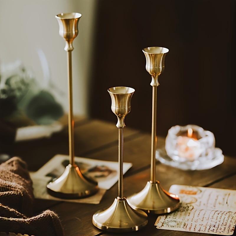 E-shop 3er-Set Messing Goldene Metall Kegelkerzenhalter Kerzenständer, Vintage Modern Dekorative Tischdekoration Kerzenständer für Kamin Hochzeit