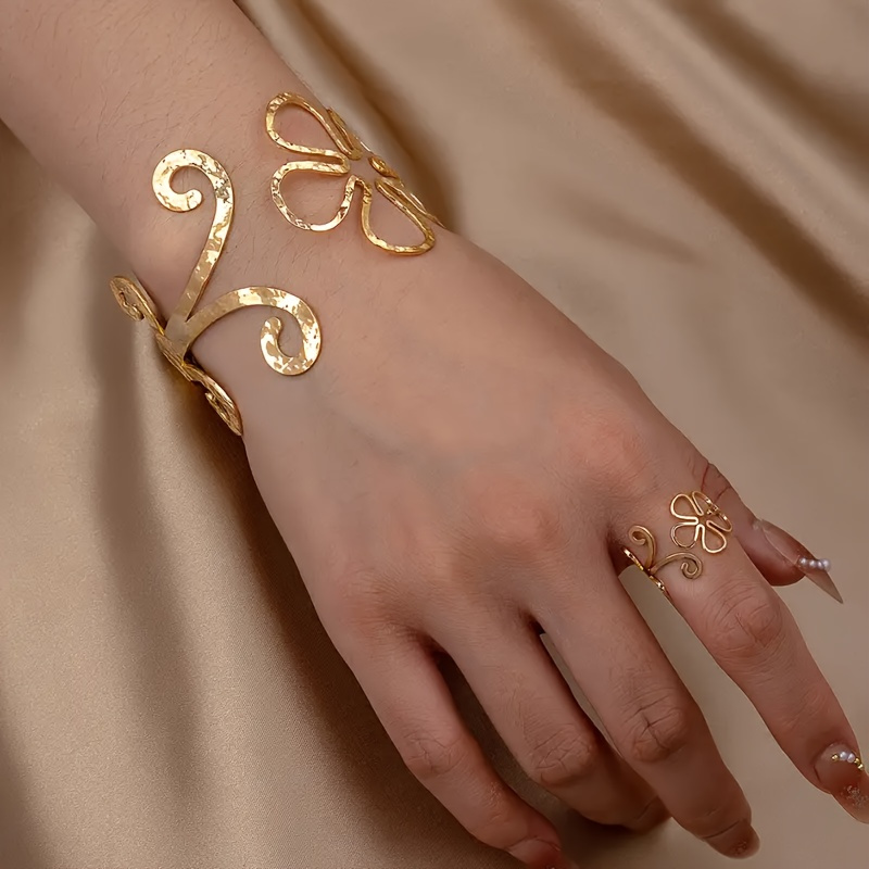 Image of 1 Set Of Elegant Geometric Floral Pattern, Adjustable Opening Bracelet And Ring Suit, Suitable For Daily And Party Jewelry Wear