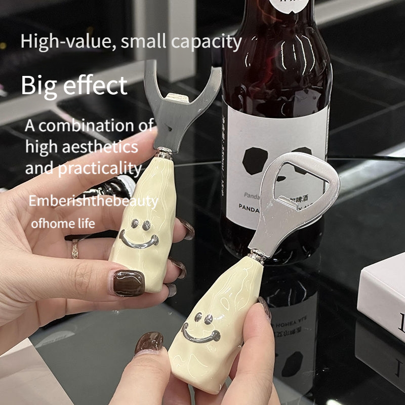 Abrebotellas de cerveza con cara sonriente, mango de plástico con imitación de mango de cerámica, abrebotellas con soporte, abrebotellas creativo de acero inoxidable