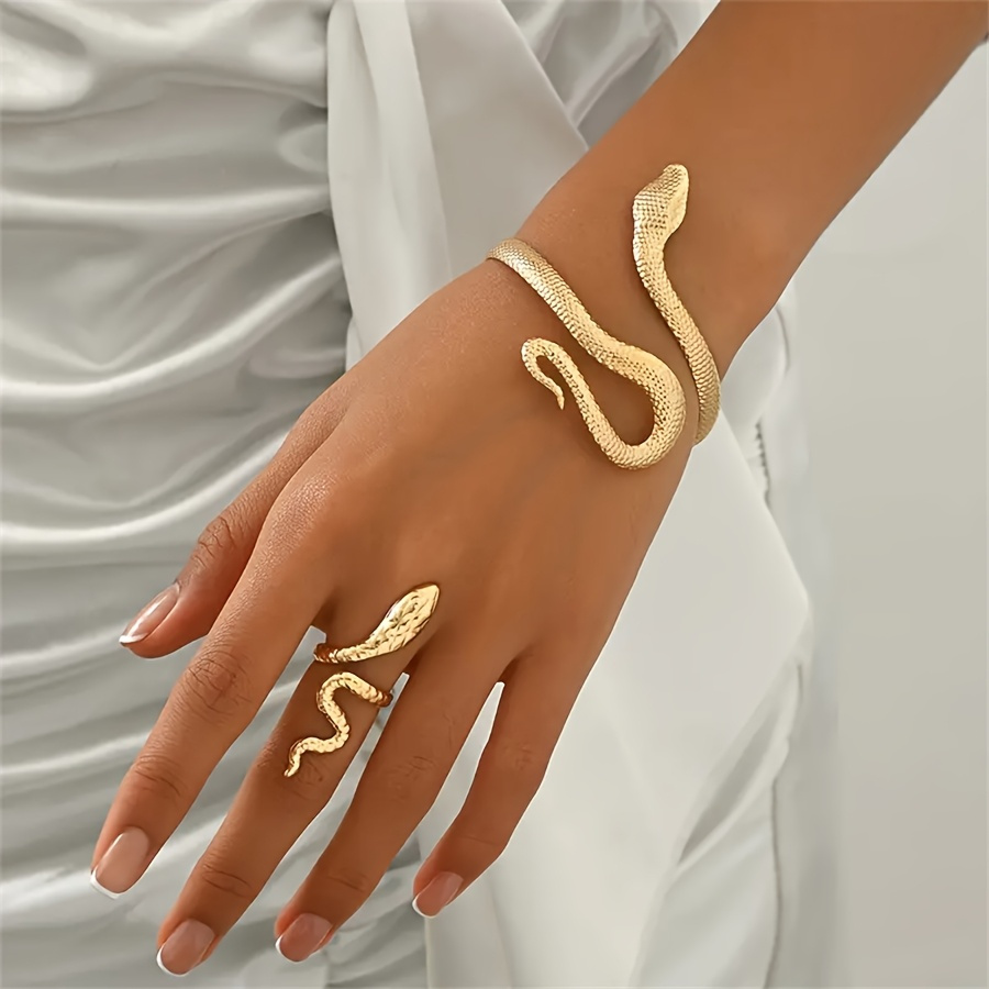 E-shop Ein zweiteiliges Set dynamischer, schlangenförmiger Schmuck für Damen, bestehend aus einem lustigen Schlangenmuster-Armband und Ring-Duo,