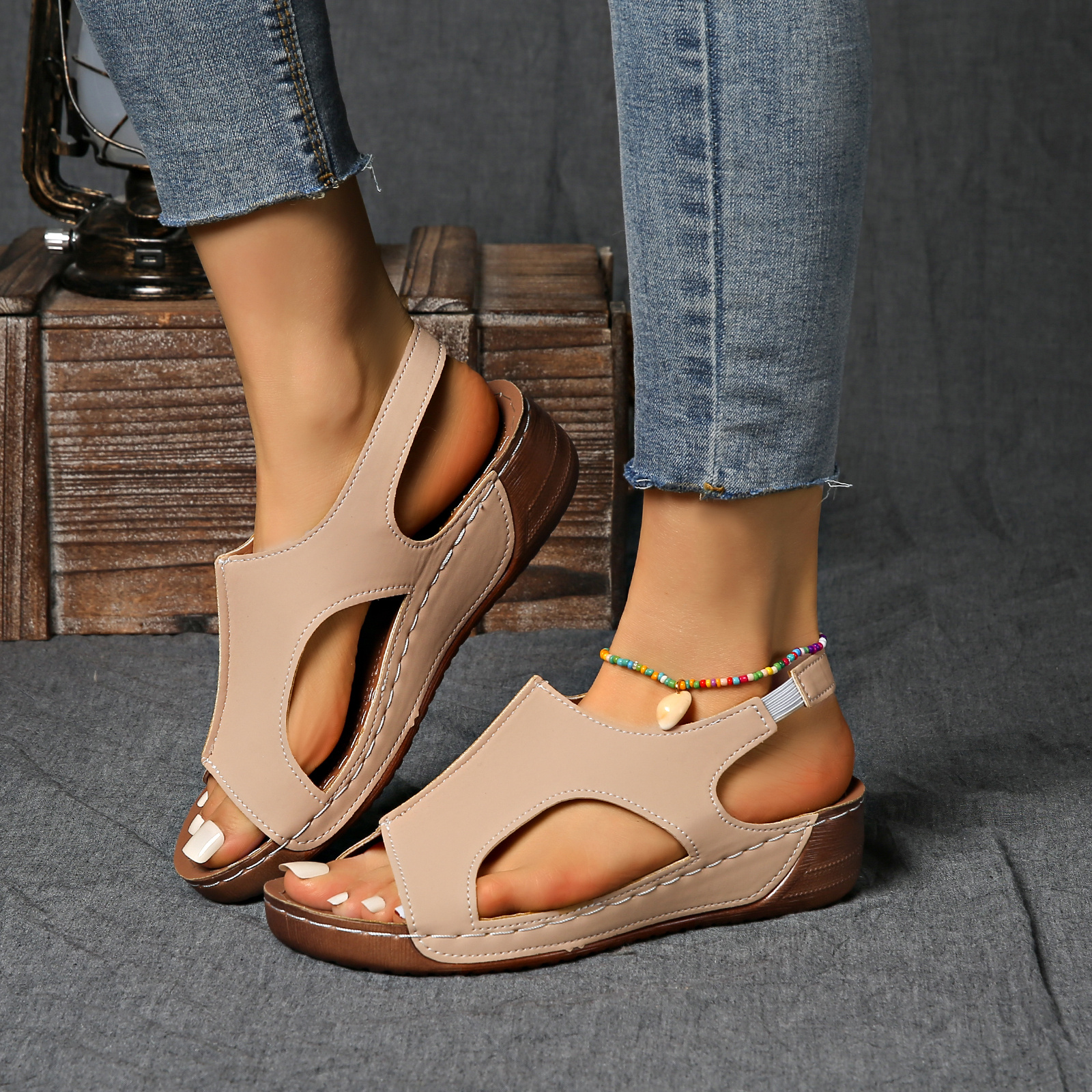 summer womens solid color wedge sports sandals casual versatile open toe simple outdoor vacation thick sole shoes summer comfortable hollowed out barefoot stretch elastic strap beach sandals Product details 3