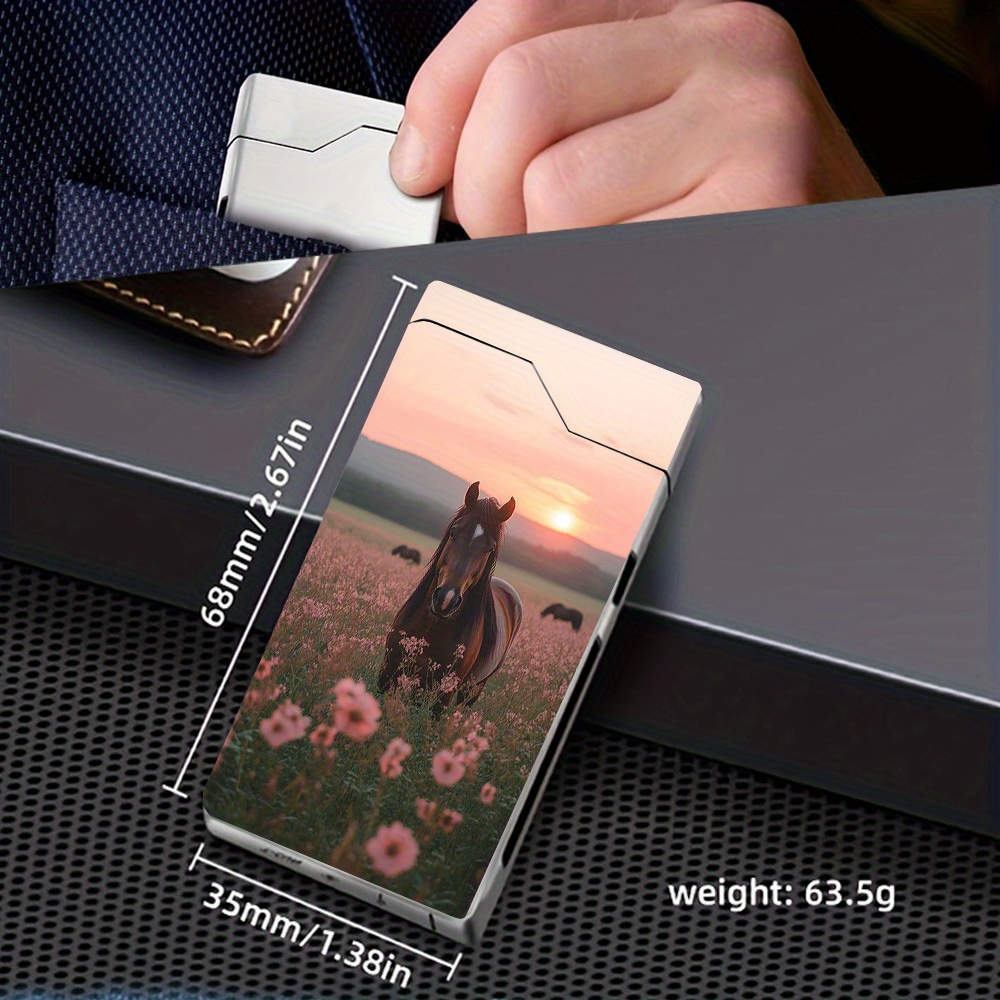 TEMU 1pc Briquet Arc -Vent avec Design Cheval au sur la Prairie, Briquet Électronique avec Boîtier Métallique, Indicateur de Batterie, Chargement