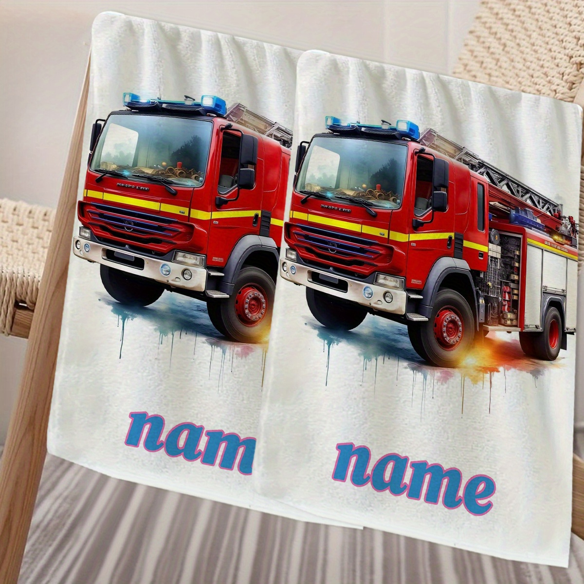 E-shop ., Benutzerdefinierter Name, Handtuch mit Cartoon-Feuerwehrwagen-Muster, Gestreiftes Design, Badezimmerhandtuch, Schnelltrocknendes, Saugfähiges