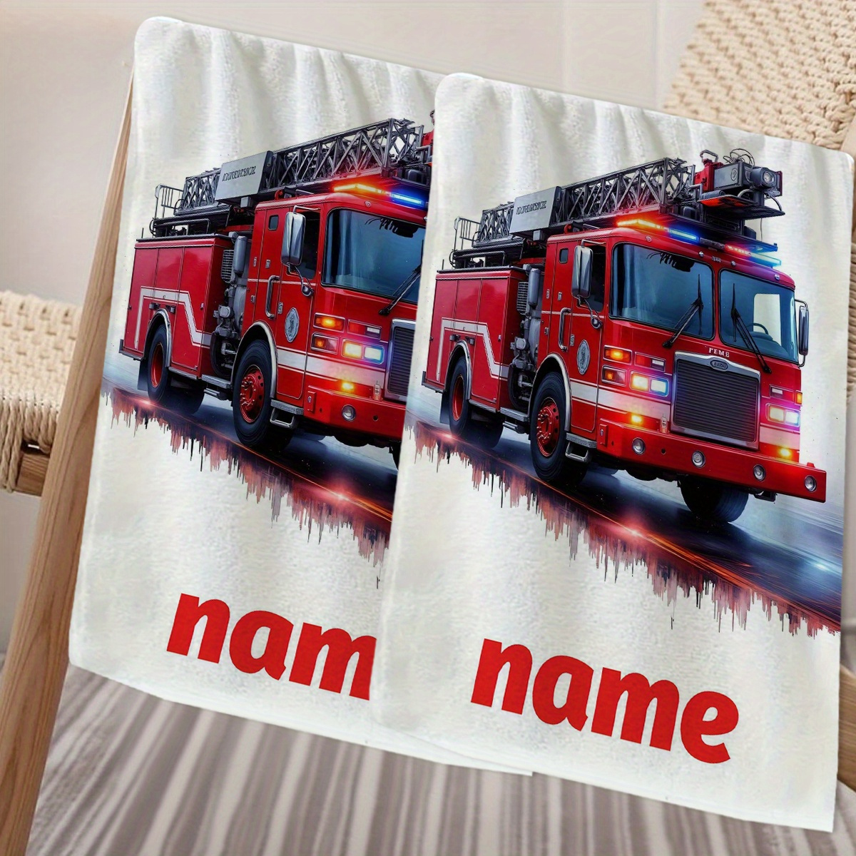E-shop ., Personalisierter Name, Feuerwehrauto-Muster Cartoon-Anime-Handtuch, Gestreiftes Design, Badezimmerhandtuch, Saugfähiges schnelltrocknendes