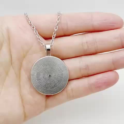 Wolf Head Pattern Glass Pendant Necklace