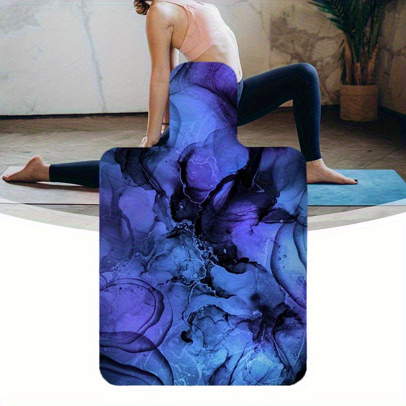 A Marble-Patterned Pilates Mat Made of Diatom Mud, Designed for Improved Pilates Practice, Featuring Sweat-Absorbing And