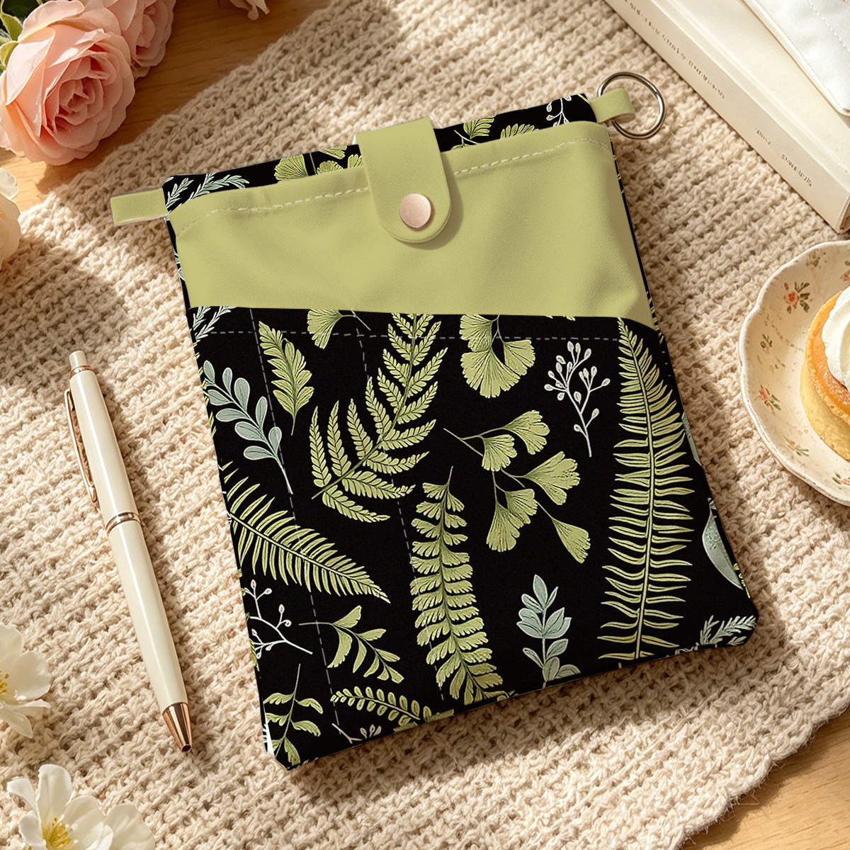 TEMU 1 Housse de livre Feuilles de fougère vertes, idéale pour ranger les stylos et les livres format A5. Parfaite pour organiser les livres et les