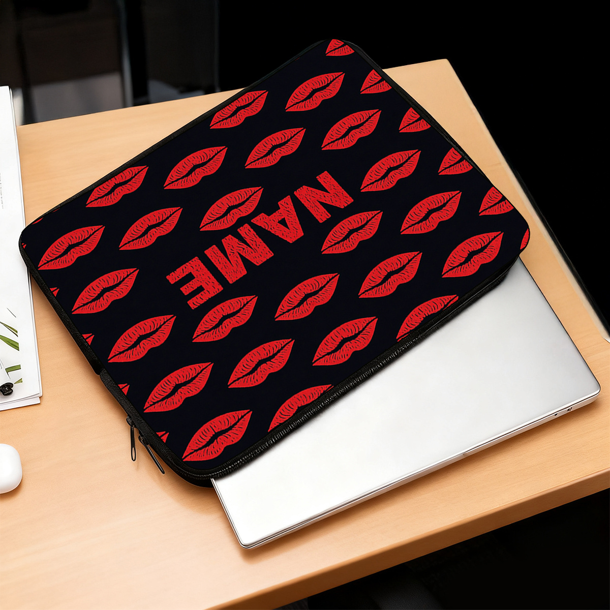 Custom Name/Text Personalized Laptop Sleeve Case with Red Lips Pattern